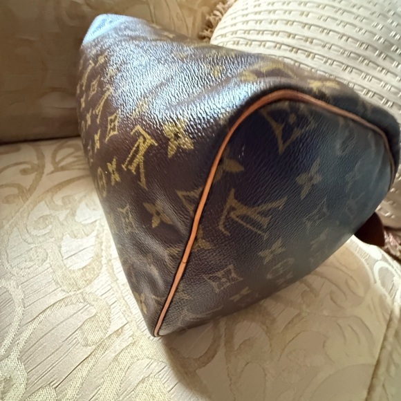 Louis Vuitton Speedy 30 Brown Monogram Handbag - Picture 16 of 17